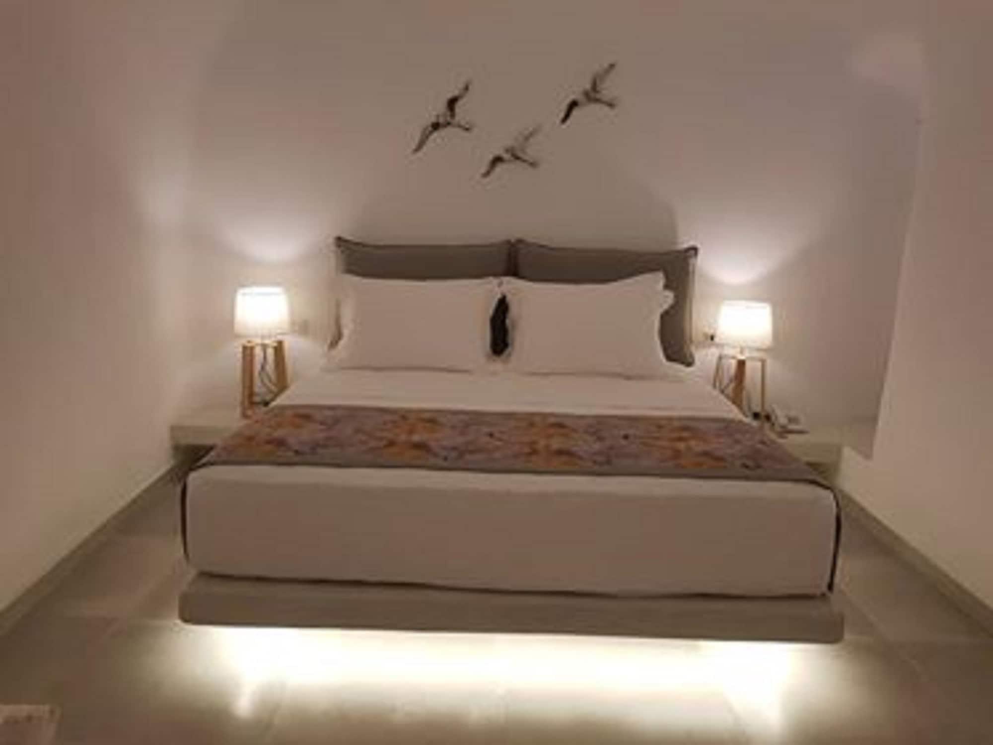 Adamant Suites (Adults Only) Fira  Dış mekan fotoğraf