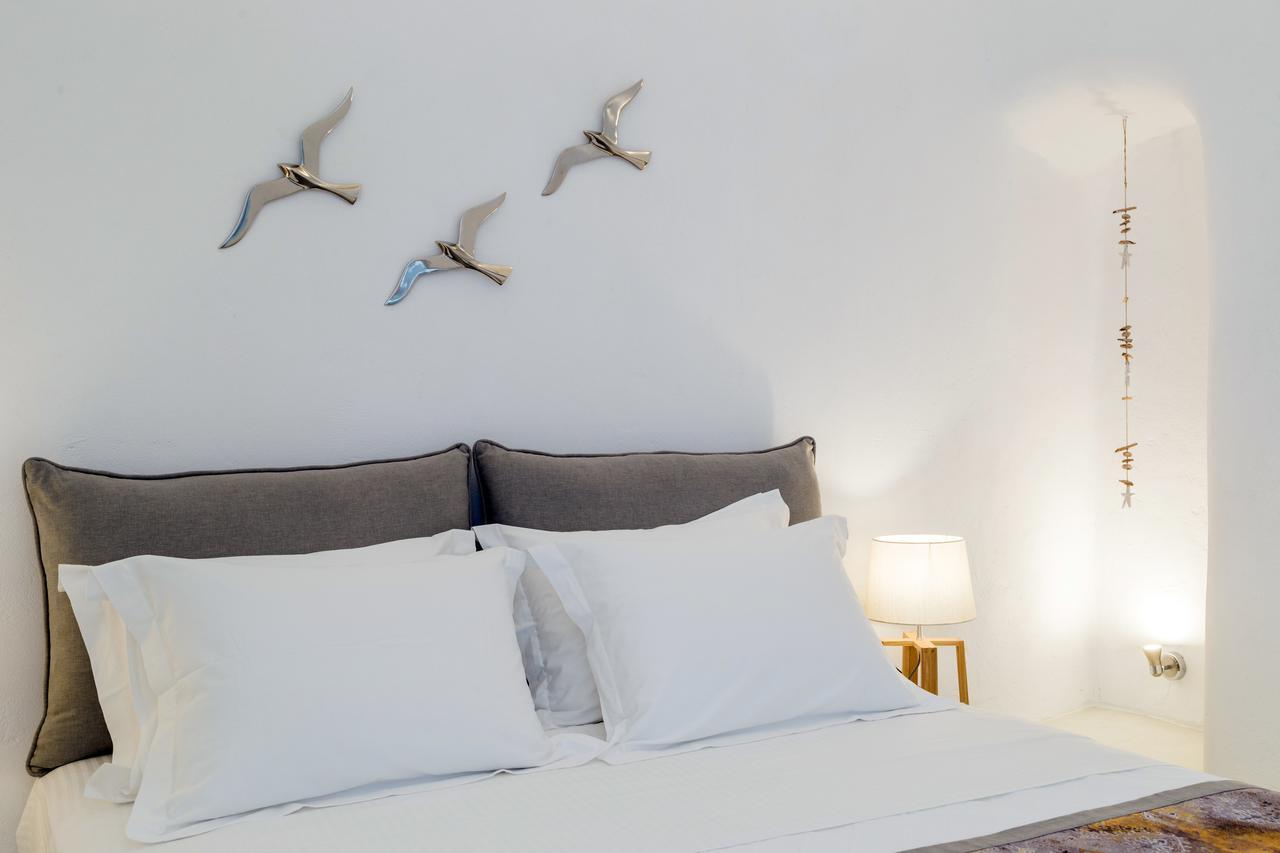 Adamant Suites (Adults Only) Fira  Dış mekan fotoğraf